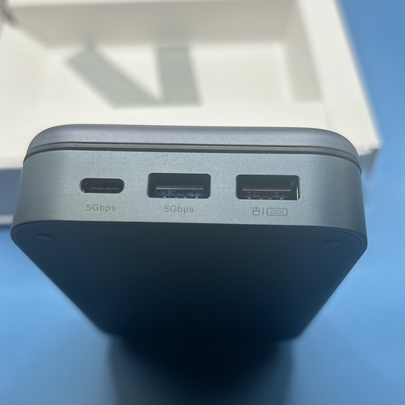 JSAUX Docking Station, 12 in 1 USB-C Docking Station 3 Monitors for MacBook/Dell - Picture 4 of 9